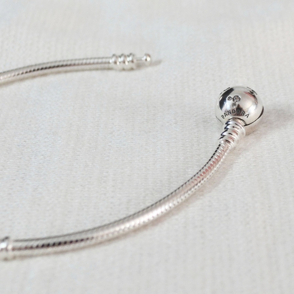 NWOT 18cm Pandora Disney Mickey Moments Bracelet ONLY 8 Left in Stock